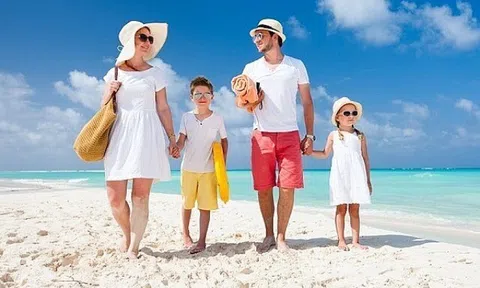 Chuyên gia cảnh báo thói quen “giải nhiệt” trong ngày nắng nóng, nhất là khi đi du lịch có thể gây đột quỵ