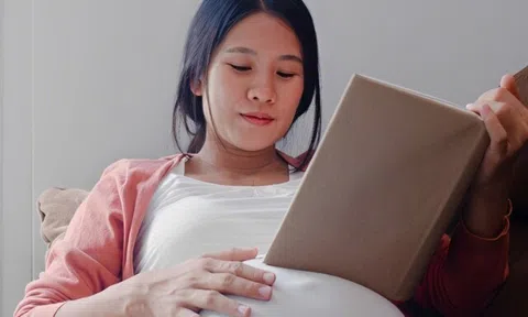 10 năm chăm bác ruột nghèo, cuối đời được tặng chiếc hộp khiến tôi bầu sắp đẻ cũng thấy ấm lòng