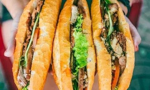 Món ăn "quốc dân" bánh mì cực tiện lợi trong dịp nghỉ lễ: Làm sao để lựa chọn và ăn an toàn?