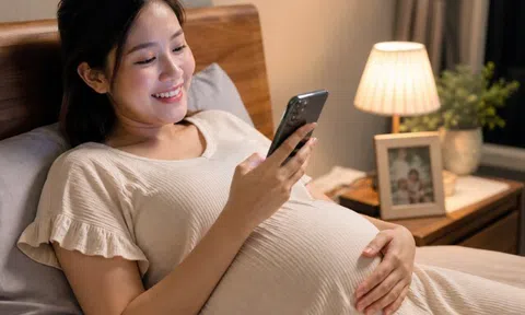 Nhắn chúc mừng chồng cũ lên chức bố với vợ 2, anh đáp một câu vỏn vẹn 8 từ khiến tôi ôm bụng bầu cười rộ