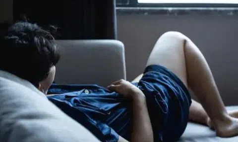Học sinh đau bụng ở vùng dưới nhưng xấu hổ, sau 10 tiếng mới đi khám, bác sĩ: "Sao không nói với bố mẹ sớm"