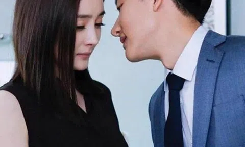 Cuối tuần chồng đi công tác, tôi được sếp đến nhà đưa tiền lúc nửa đêm kèm lời thỉnh cầu