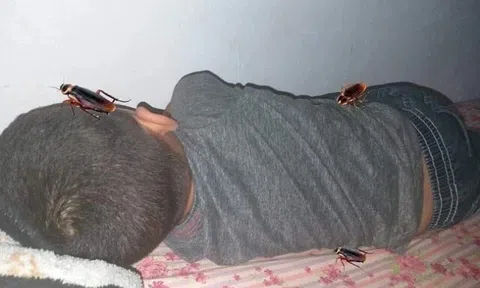 Bà mẹ gây tranh cãi với bức ảnh “trị” con trai lười tắm, khiến đứa trẻ sợ đến mức tắm 10 lần/ngày