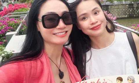 Quách Thu Phương: "Thỉnh thoảng con gái tôi lại hỏi dạo này chuyện tình cảm của mẹ thế nào"