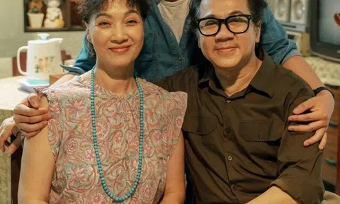 NSND Lê Khanh nói thẳng với NSƯT Thành Lộc: "Tôi 'tán' ông bao nhiêu năm mà giờ mới chịu 'cưới' tôi"