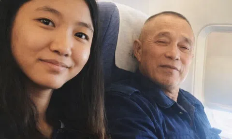 Bé gái bị bỏ rơi được nhận nuôi, 27 năm sau trở thành tiến sĩ, ngày cha mẹ ruột đến, cô chỉ nói 7 từ!