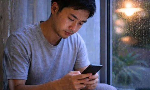 Gửi giấy siêu âm cho chồng cũ kèm lời nhắn: “Con giống anh lắm”, anh đáp lại 3 từ khiến tôi khóc ướt gối
