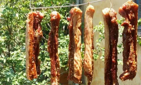 Trào lưu phơi “thịt một nắng” ở ban công, chuyên gia cảnh báo nguy hiểm và chỉ dẫn một cách để an toàn