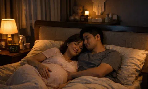 Mắt nhắm mắt mở lấy "máy bay bà già" gần 50 tuổi vì bố mẹ giục, đêm tân hôn tôi biết mình đã trúng số độc đắc
