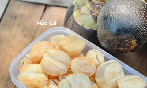 Loại quả xưa chín rụng đầy gốc, nay thành đặc sản ở thành phố giá 100.000 đ/kg, hạt đem rim rồi pha nước giải khát cực ngon