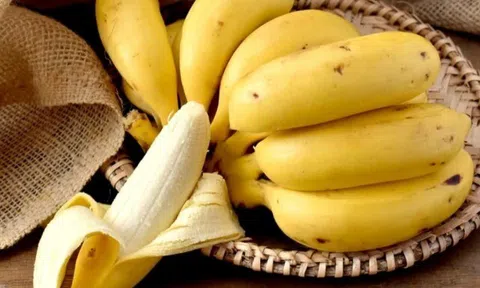 Chuối chín mua về nhanh hỏng, làm 5 điều này để cả tuần vẫn vàng ươm thơm nức