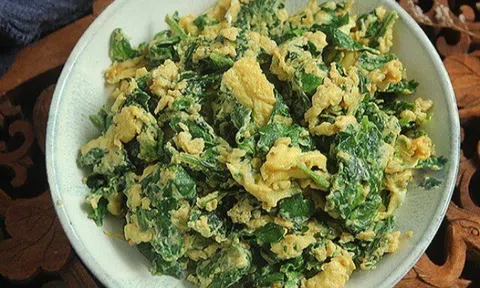 Không chỉ xào thịt bò, lá này xào cùng trứng tuyệt ngon lại còn siêu bổ dưỡng, không thử quá tiếc