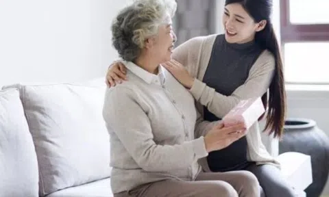 Nghỉ hưu tôi mới thấm, khi con cái hỏi "Bố mẹ còn bao nhiêu tiền tiết kiệm?", người thông minh sẽ trả lời bằng 3 câu này