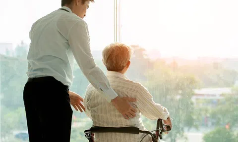 Về già, tiền nhiều hay ít tuyệt đối không nhờ con cái giữ hộ, cách này là chắc chắn nhất, sống bình yên tới cuối đời