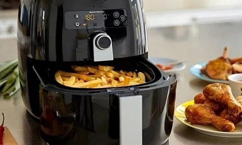 Tại sao ngày càng nhiều người từ bỏ nồi chiên không dầu, lò vi sóng? Thiết bị thay thế này tối ưu hơn nhiều