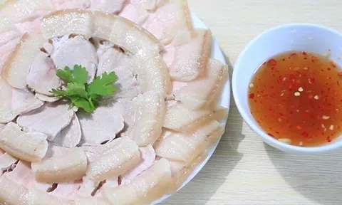 Luộc thịt lợn, 3 thứ không nên cho vào, nhiều người làm sai bảo sao thịt không còn thơm ngon nữa
