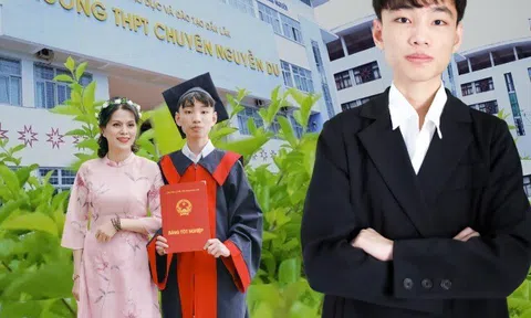 Đang đại học năm 2, thi lại rồi trở thành Thủ khoa khối C00 toàn quốc, nam sinh chọn Sư phạm để viết tiếp ước mơ