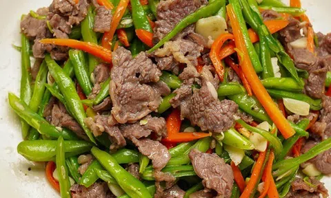 Xào thịt bò hay bị dai, lúc ướp nhớ cho những thứ này, thịt mềm dễ ăn, già trẻ đều mê tít