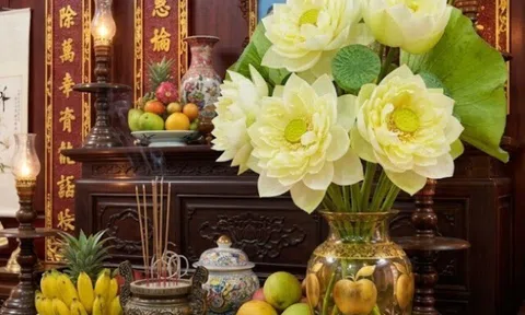 Mùng 1 tháng 6 năm Bính Ngọ dâng 8 loại hoa, 7 loại quả lên bàn thờ, cả tháng bình an, Thần Tài gõ cửa
