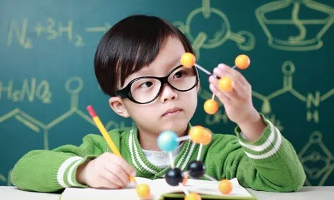 Ngày hè trẻ hay thức khuya ngủ nướng, ít tập trung, chuyên gia chỉ cách giúp trẻ duy trì hứng thú học tập, tăng khả năng ghi nhớ