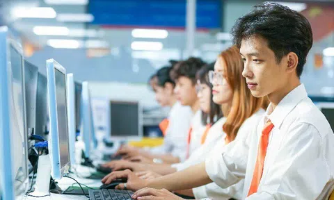 Ngành học dễ xin việc trong 10 năm tới, Việt Nam khát nhân lực có trình độ cao, ra trường "hái ra tiền"