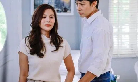 Nhờ chồng cũ ở lại sửa vòi nước, tôi ân hận với những gì diễn ra sau đó