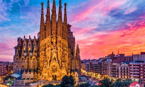 Sagrada Família - kiệt tác kiến trúc hơn 140 năm xây dựng, biểu tượng bất diệt của Barcelona