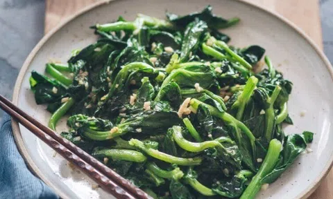 Loại cây tưởng trồng chỉ để lấy hạt hóa ra ngọn ăn rất ngon, dưỡng gan, thải độc, gặp thì mua ngay kẻo phí
