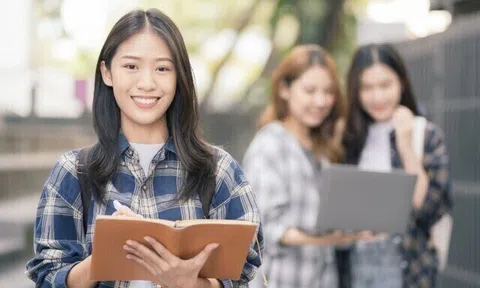 Ngành học triển vọng ở Việt Nam nhưng ít trường đào tạo, thị trường "khát" nhân lực chất lượng cao, mức lương hấp dẫn