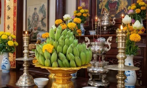 Tại sao một số người không đặt chuối lên bàn thờ ngày Rằm tháng 7? Hóa ra đây là lý do