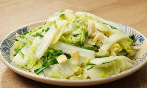 Loại rau tốt trên thế giới ở Việt Nam đang vào mùa, rau mềm nước ngọt, là "kho canxi" cho bé tăng chiều cao