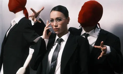 DJ Tít hóa "nữ tổng tài", đưa thế giới siêu thực vào MV mới
