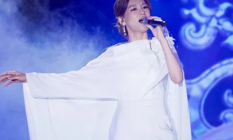 Bùi Lan Hương cất giọng ma mị, hát về triết lý "tùy duyên", mở đường cho chuỗi 17 MV chữa lành