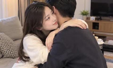 Bạn trai đến chơi nhà ngủ lại qua đêm, sáng hôm sau anh bỏ chạy gấp, nhắn tin chia tay