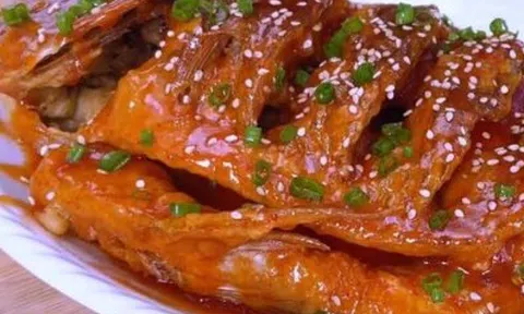 Loại cá nhiều thịt hơn cá diếc, ít xương hơn cá chày, giá lại cực bình dân, chỉ khoảng 60.000 đồng/kg sốt chua ngọt cực trôi cơm