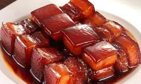 Kho thịt mãi mỡi biết, để thịt có màu đẹp, mềm tan khi cho vào miệng, núng nính thơm ngon nhớ phải làm điều này