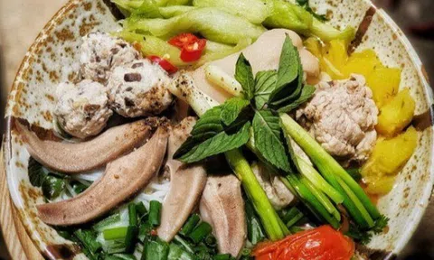 Cây dại được ví như "sâm xanh, tổ yến" của người nghèo, ngon sạch lại tốt cho tim mạch, làm món này cực ngon