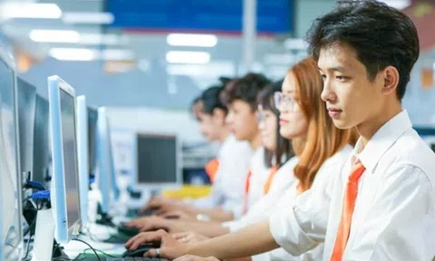 Ngành học dễ xin việc trong 10 năm tới, Việt Nam khát nhân lực có trình độ cao, ra trường “hái ra tiền”