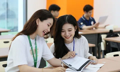Ngành học ở Việt Nam dễ xin việc trong những năm tới, khát nhân lực có trình độ cao, ra trường "hái ra tiền"