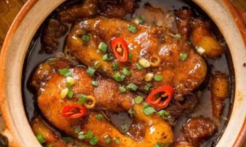 Bao năm kho cá giờ mới hiểu, cứ cho nước quen thuộc này vào là cá tanh, nhiều người làm sai nhưng không biết