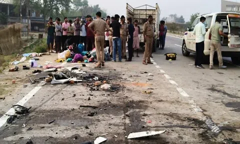 Tai nạn lúc sáng sớm, 6 người một nhà thiệt mạng trên đường đi đám cưới: Hiện trường thương tâm