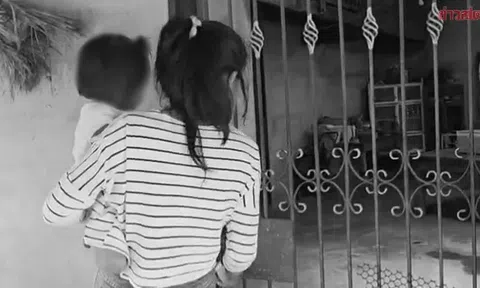 Nằm bấm điện thoại đang sạc lúc trời mưa lớn, chồng bị sét đánh tử vong trước mắt vợ con
