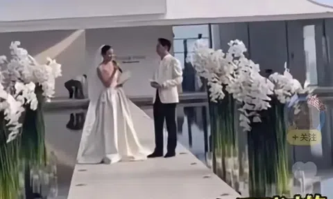 Chú rể "đứng hình", cả hôn trường "nín thở" chỉ vì 1 phát ngôn đi vào lòng đất của cô dâu