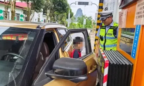 "Quái xế" 12 tuổi trộm ô tô, náo loạn đường cao tốc suốt 6 tiếng đồng hồ