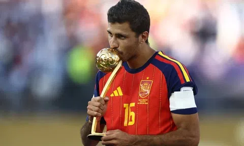 Châu Âu sục sôi vì Rodri: 4 gã khổng “đại chiến” vì Quả bóng vàng World Cup 2026