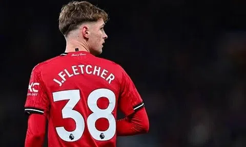 Vượt qua áp lực nghẹt thở trước Leeds, sao trẻ Man United ghi điểm tuyệt đối với HLV Carrick
