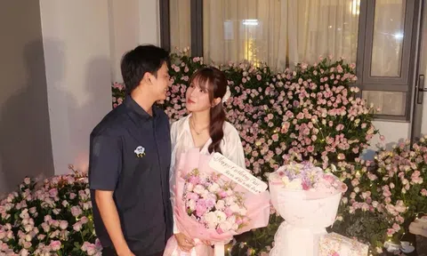 Diệp Lâm Anh vỡ òa khi bạn trai kém 11 tuổi chơi lớn, tặng hẳn 6.836 bông hồng mừng sinh nhật