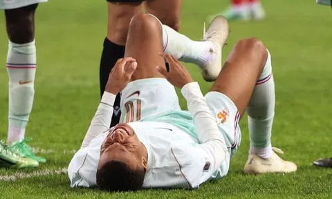 Mbappe dính chấn thương nặng ở ĐT Pháp: Real Madrid đứng ngồi không yên