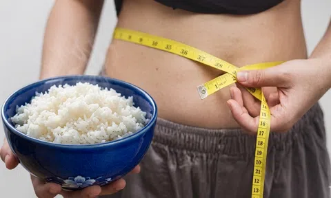 Bỏ cơm để giảm cân, nhiều người không ngờ cơ thể phải trả giá bằng 5 hậu quả này
