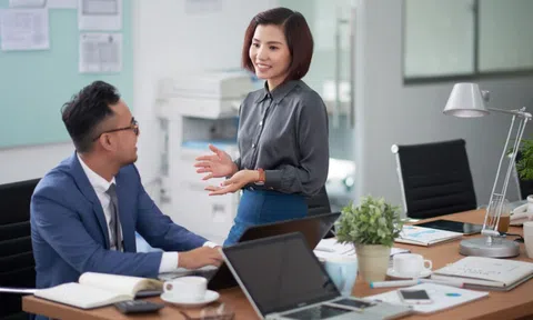 Người khôn tránh 2 điều khi nghèo khó và giữ khoảng cách với 3 kiểu người khi giàu có
